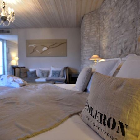 Les Jardins D'Alienor Hotel Le Chateau-d'Oleron Exterior photo